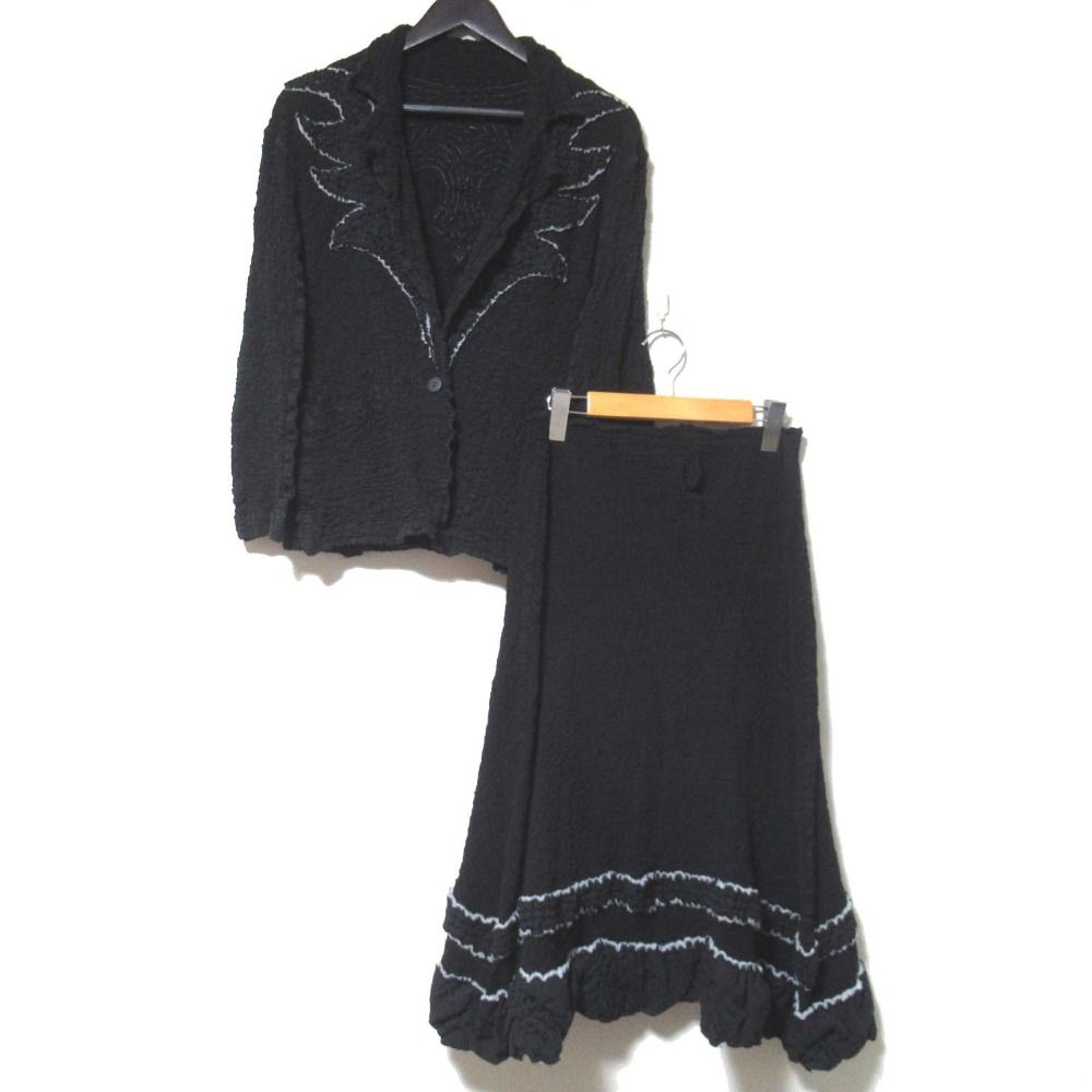 me ISSEY MIYAKE カリフラワー ジャケット 美品 ブラック フリー 美品 me ISSEY MIYAKE ミーイッセイミヤケ シワ加工 カリフラワー