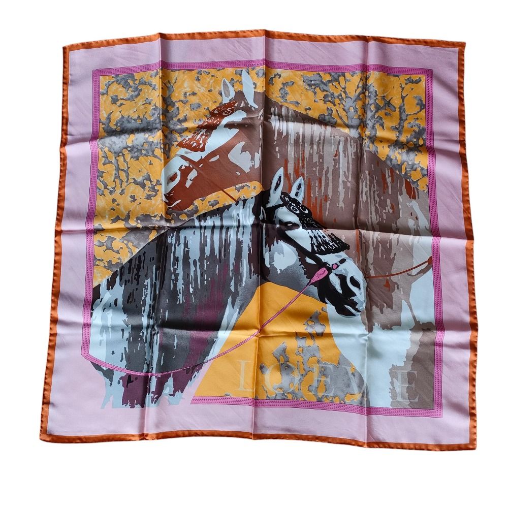 LOEWE ロエベ シルク100％ 馬 ホース柄 バンダナ スカーフ ピンク系 レディース 古着