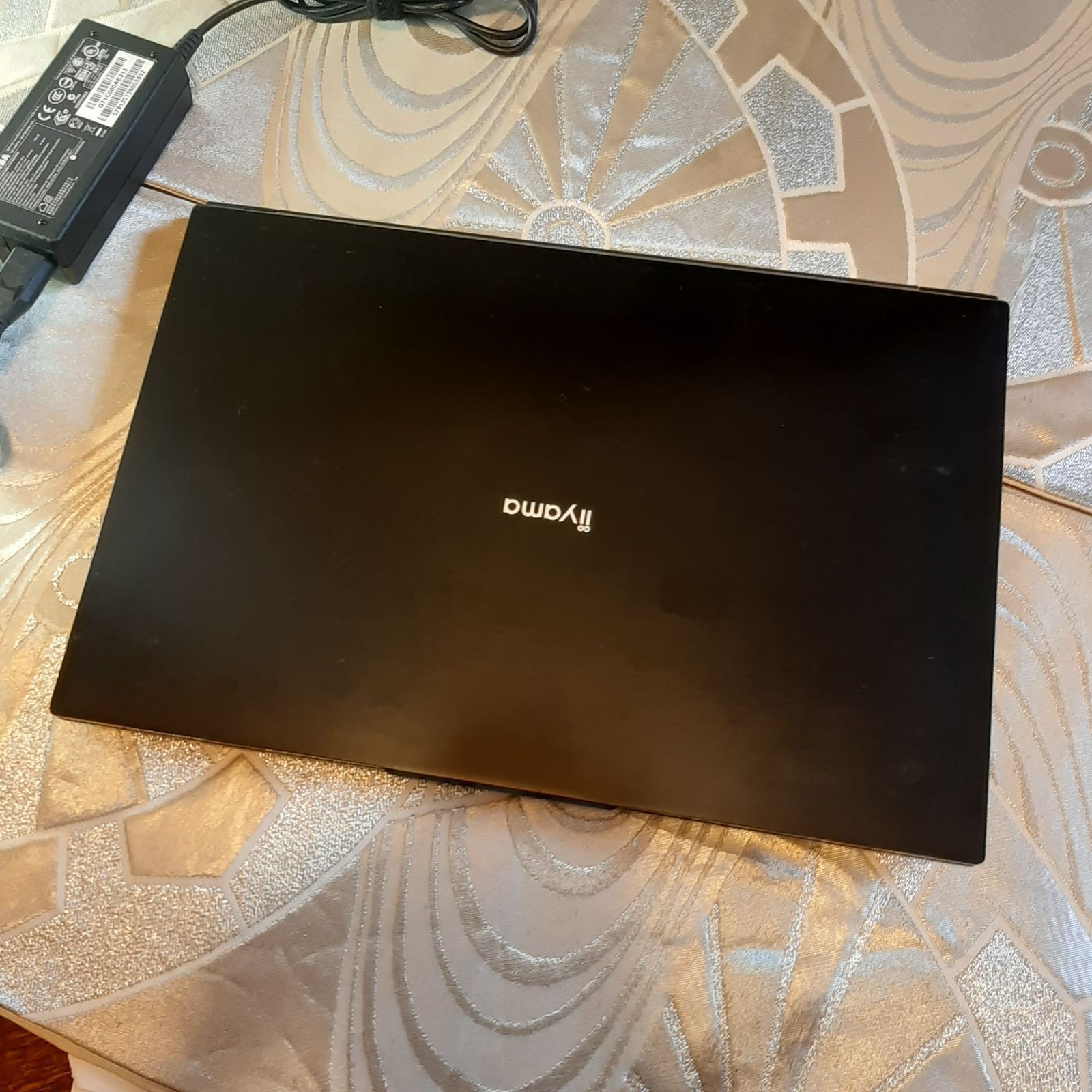 マウスコンピューター製 CKE03 13.3インチ 11世代 i5 8G 256G 1920