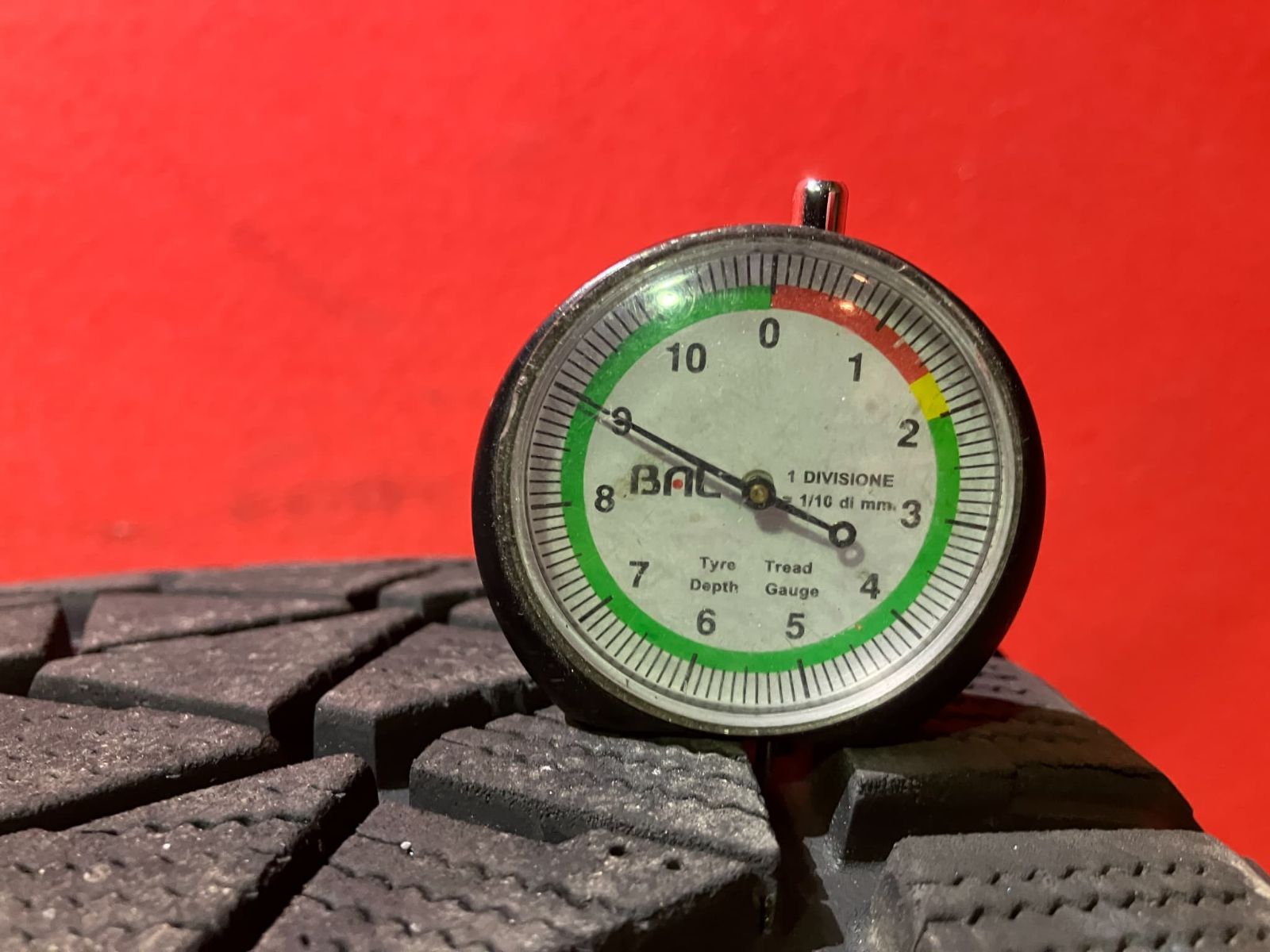 スタッドレスタイヤ 255|55 R 19 DM-V 2 4本SET