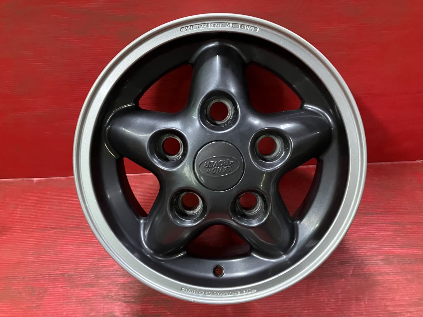 【お電話番号必須】中古ホイール[16x7.0+33 165/5H  ランドローバー ディスカバリー純正] 4本SET 中古ホイール[16x7.0+33 165/5H ランドローバー ディスカバリー純正] 4