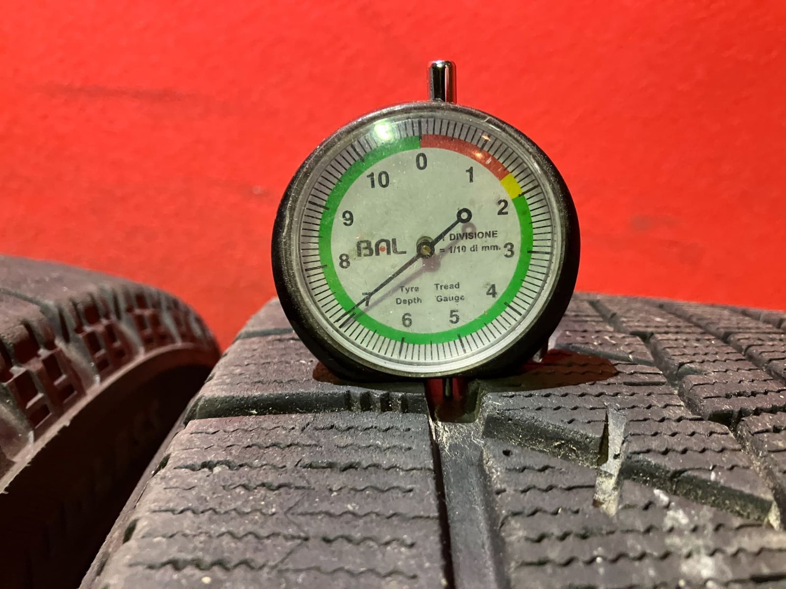 スタッドレスタイヤ 245|50 R 19 RFT 4本SET