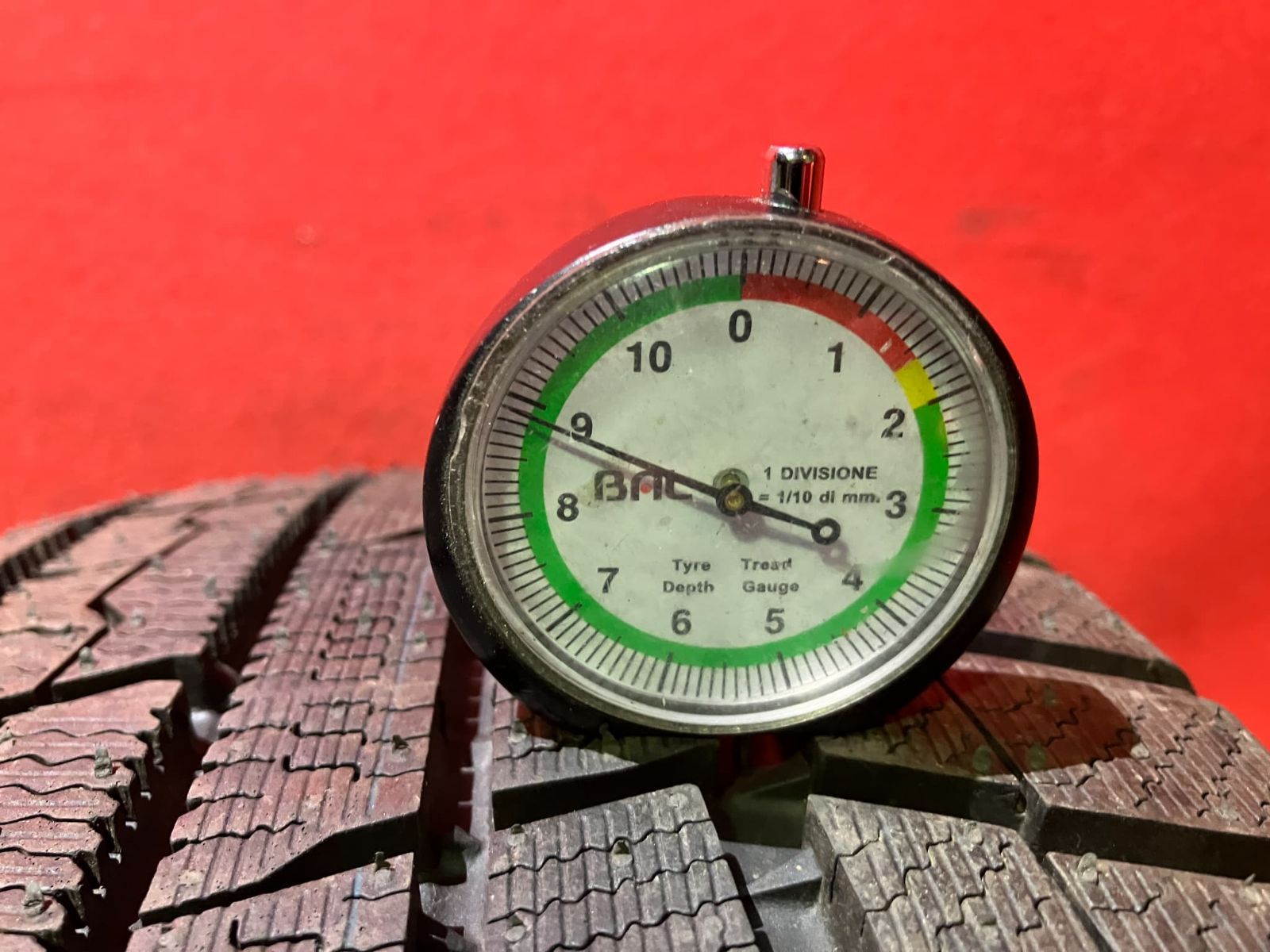 スタッドレスタイヤ 215|65 R 16 TOYO Winter TX 4本SET