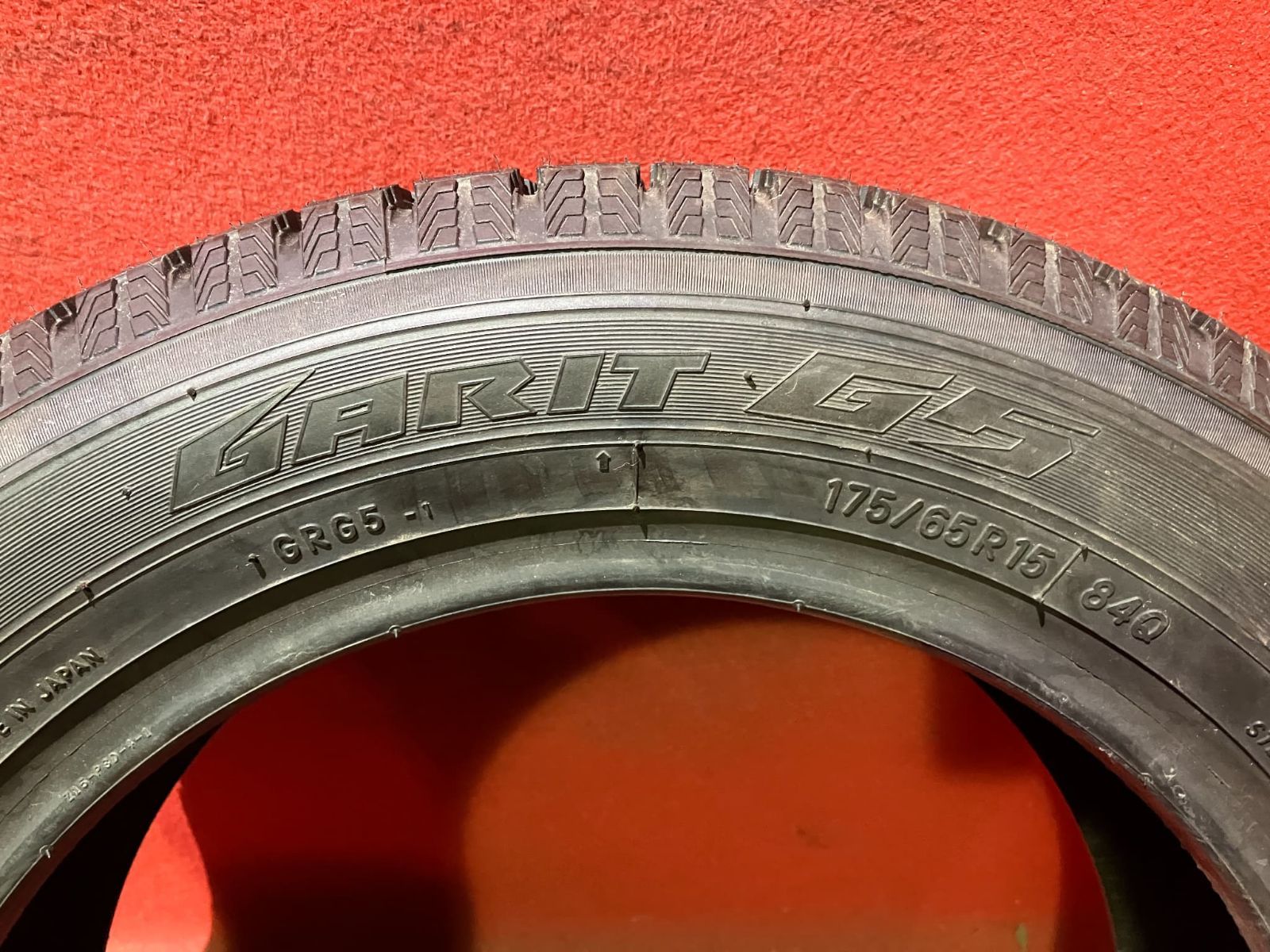 スタッドレスタイヤ 175|65