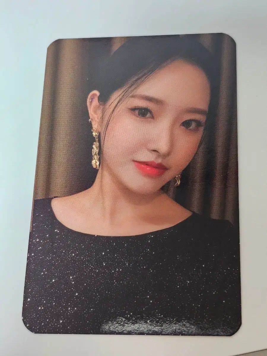 今月の少女(LOONA) オルiviaHassler トレカ - メルカリ