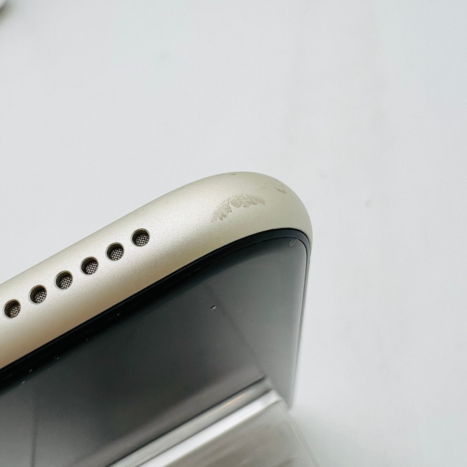 docomo iPhone11 64GB ホワイト MWLU2J/A SIMロック解除済み 動作確認