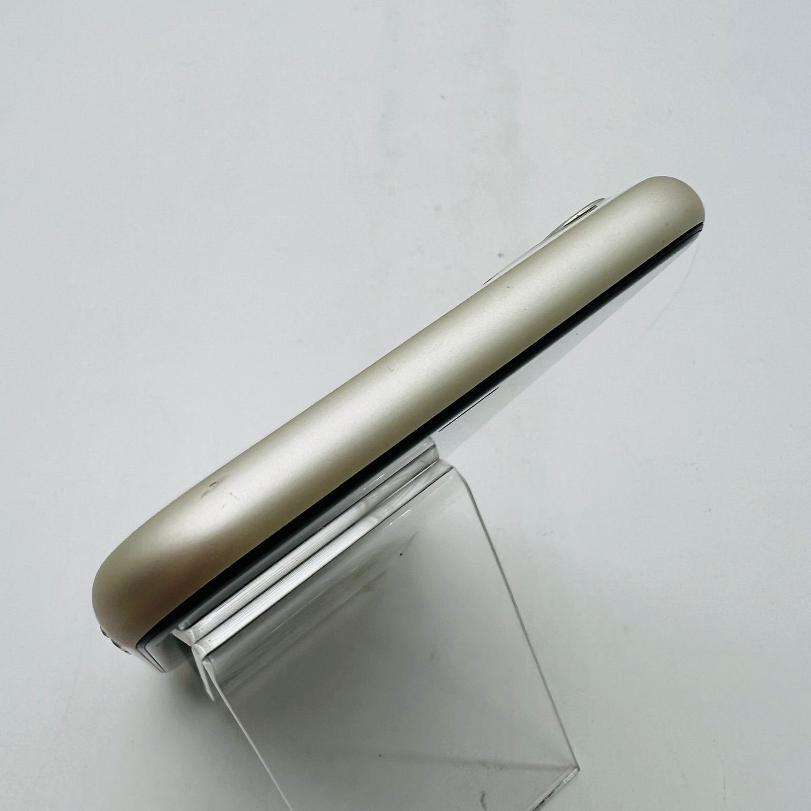 docomo iPhone11 64GB ホワイト MWLU2J/A SIMロック解除済み 動作確認