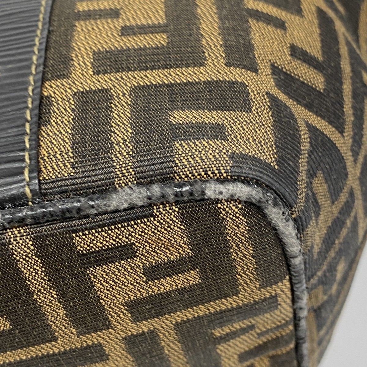 ☆SALE【5pd5723-k】フェンディ ハンドバッグ ズッカ ナイロン