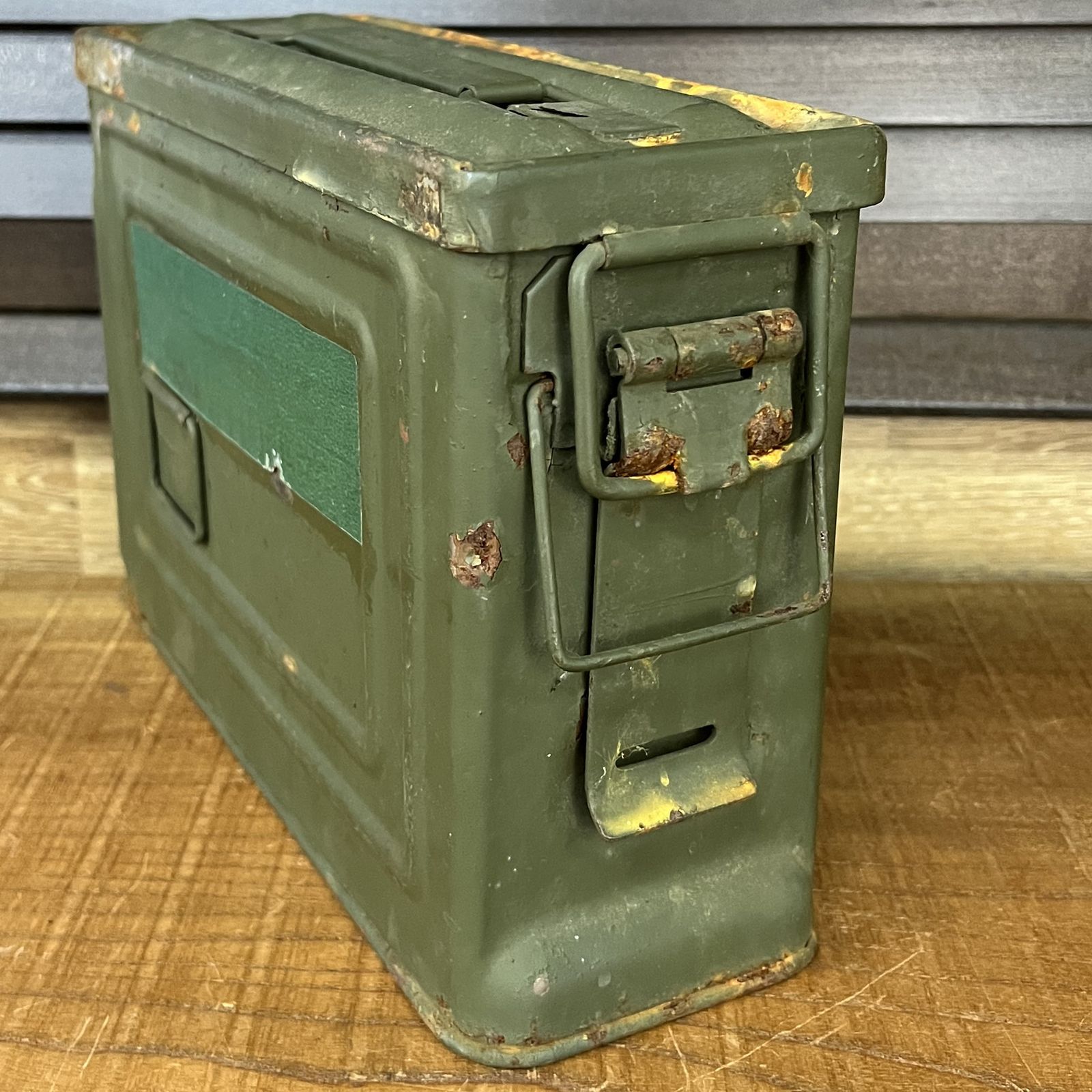 米軍放出品 アモカン WW2 M2 Cal. 30/7.62 NATO 弾薬箱 [ 難あり