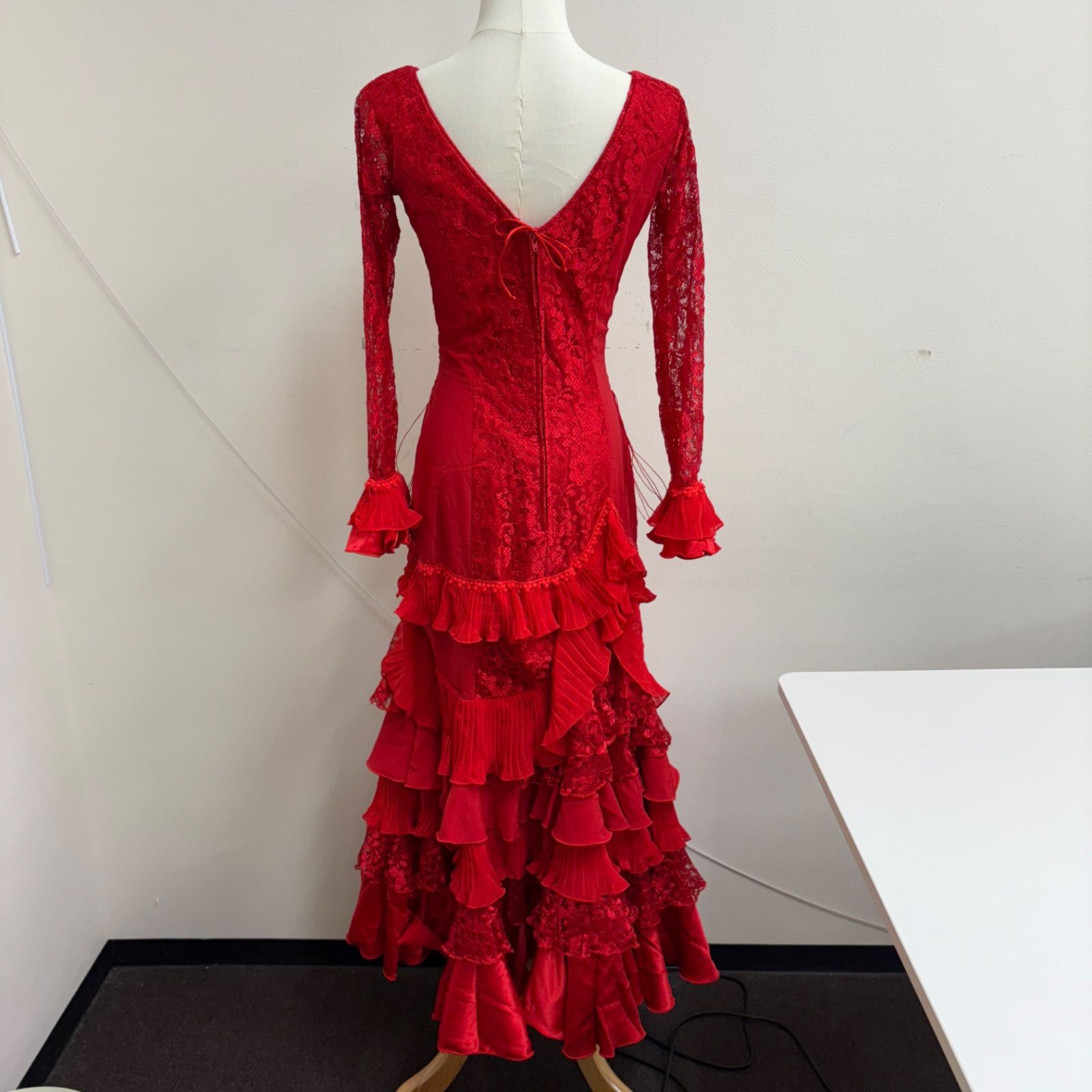 ソニアジョーンズ】フラメンコ衣装 ドレス フリル レース 赤 レッド