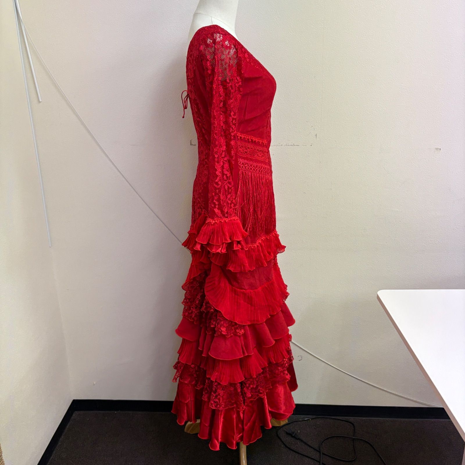 ソニアジョーンズ】フラメンコ衣装 ドレス フリル レース 赤 レッド