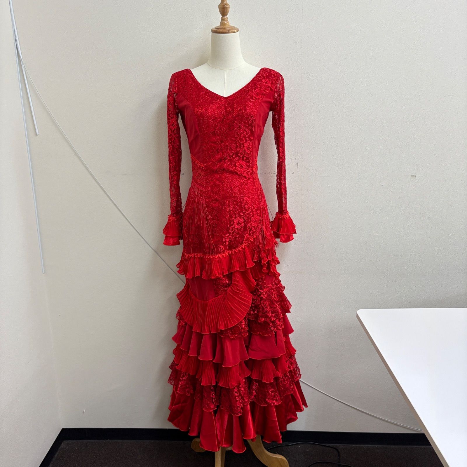 ソニアジョーンズ】フラメンコ衣装 ドレス フリル レース 赤 レッド