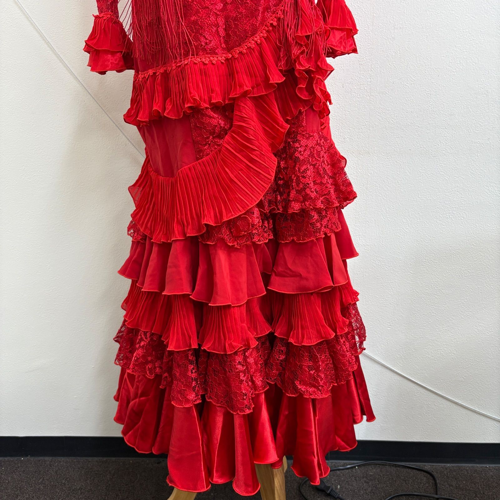 フラメンコ　衣装　ソニアジョーンズ　ガルガンディージャセット　赤　フリンジ フラメンコ 衣装 ソニアジョーンズ ガルガンディージャセット 赤