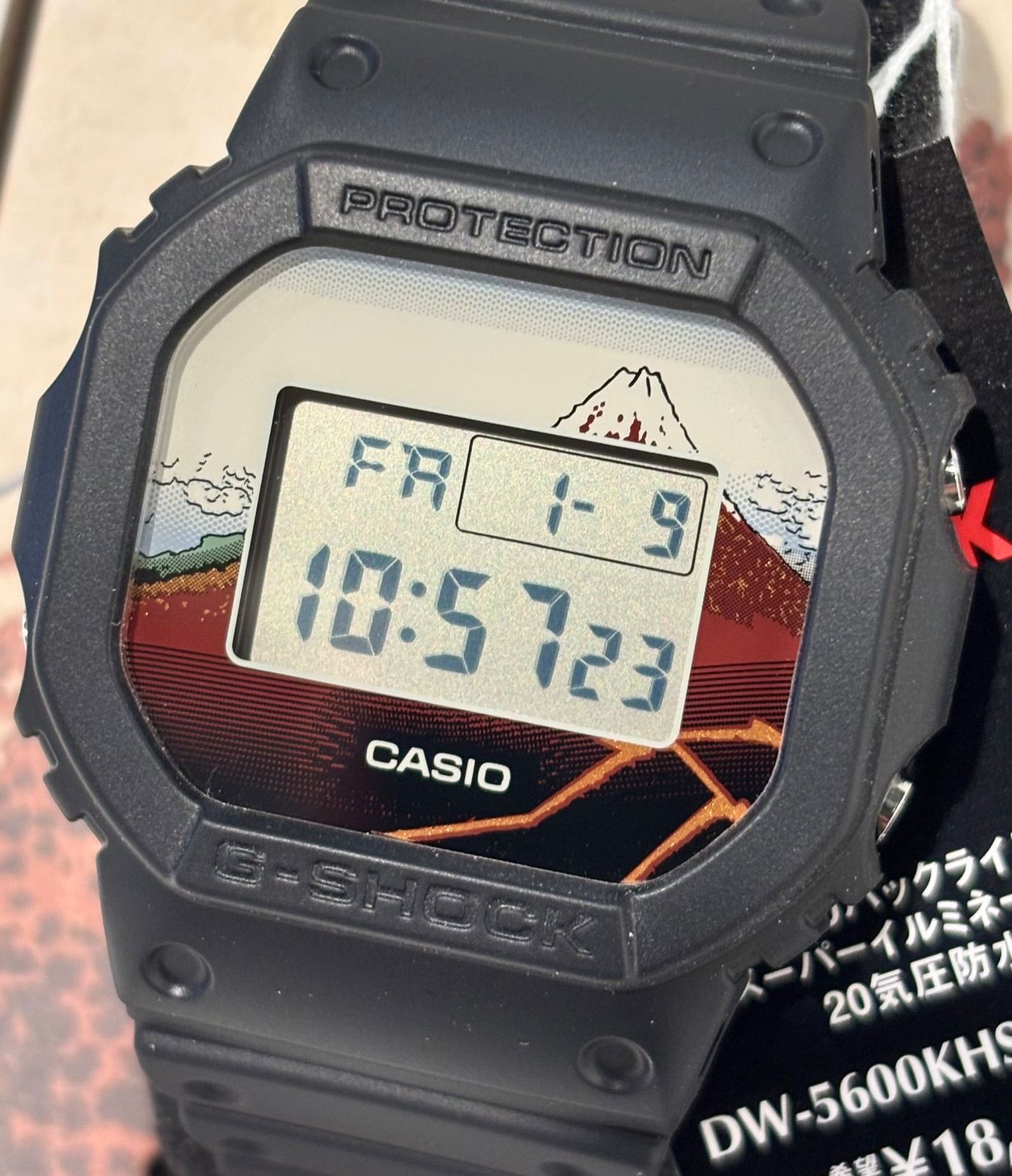新品正規品】G-SHOCK 葛飾北斎「山下白雨」DW-5600KHSH25-1JR☆おまけ