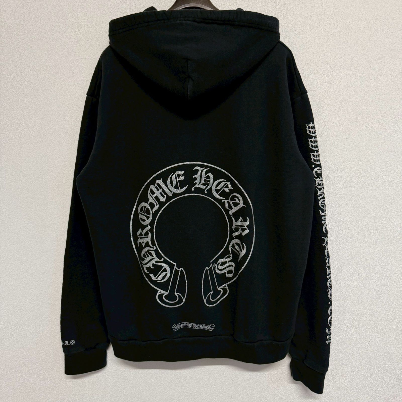 CHROME HEARTS Horse Shoe クロムハーツ オンライン ホースシュー シルバー 黒 ブラック フーディー パーカー トップス 長袖 アウター メンズ レディース Mサイズ