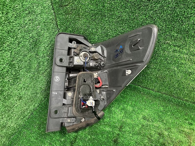 ヴェルファイア GGH25W 左テールランプ・テールライト 3.5Z   コイト 58-29 81560-58092 070