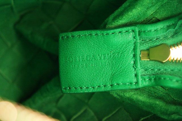ボッテガヴェネタ BOTTEGA VENETA MINI LOOP CAMERA BAG GREEN ミニ