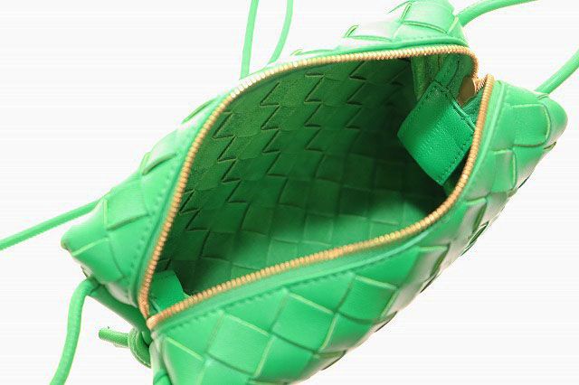 【中古】ボッテガヴェネタ BOTTEGA VENETA MINI LOOP CAMERA BAG GREEN ☆AA★●▲■250708 ボッテガヴェネタ BOTTEGA VENETA MINI LOOP CAMERA BAG GREEN ミニ