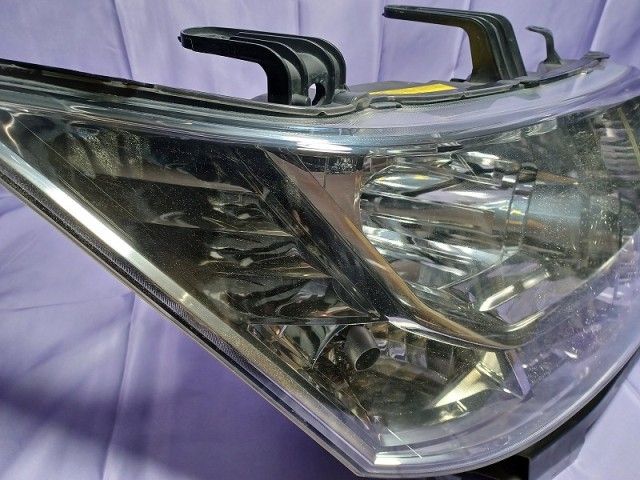 デリカD5 CV5W 右ヘッドランプ・ヘッドライト G パワーパッケージ