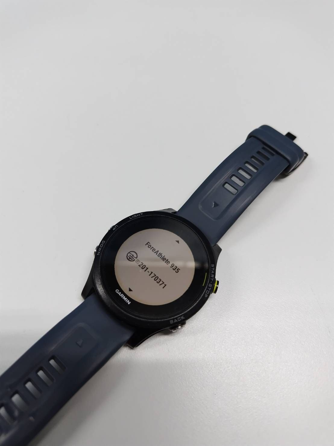 GARMIN ForeAthlete 935 スマートウォッチ - メルカリ