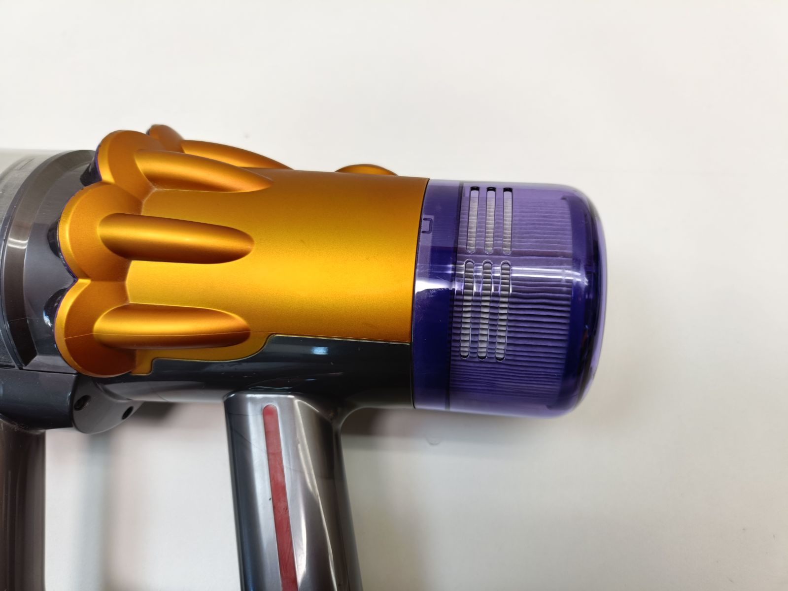 Dyson ダイソン SV20 コードレスクリーナー 掃除機 BE-4125dyson