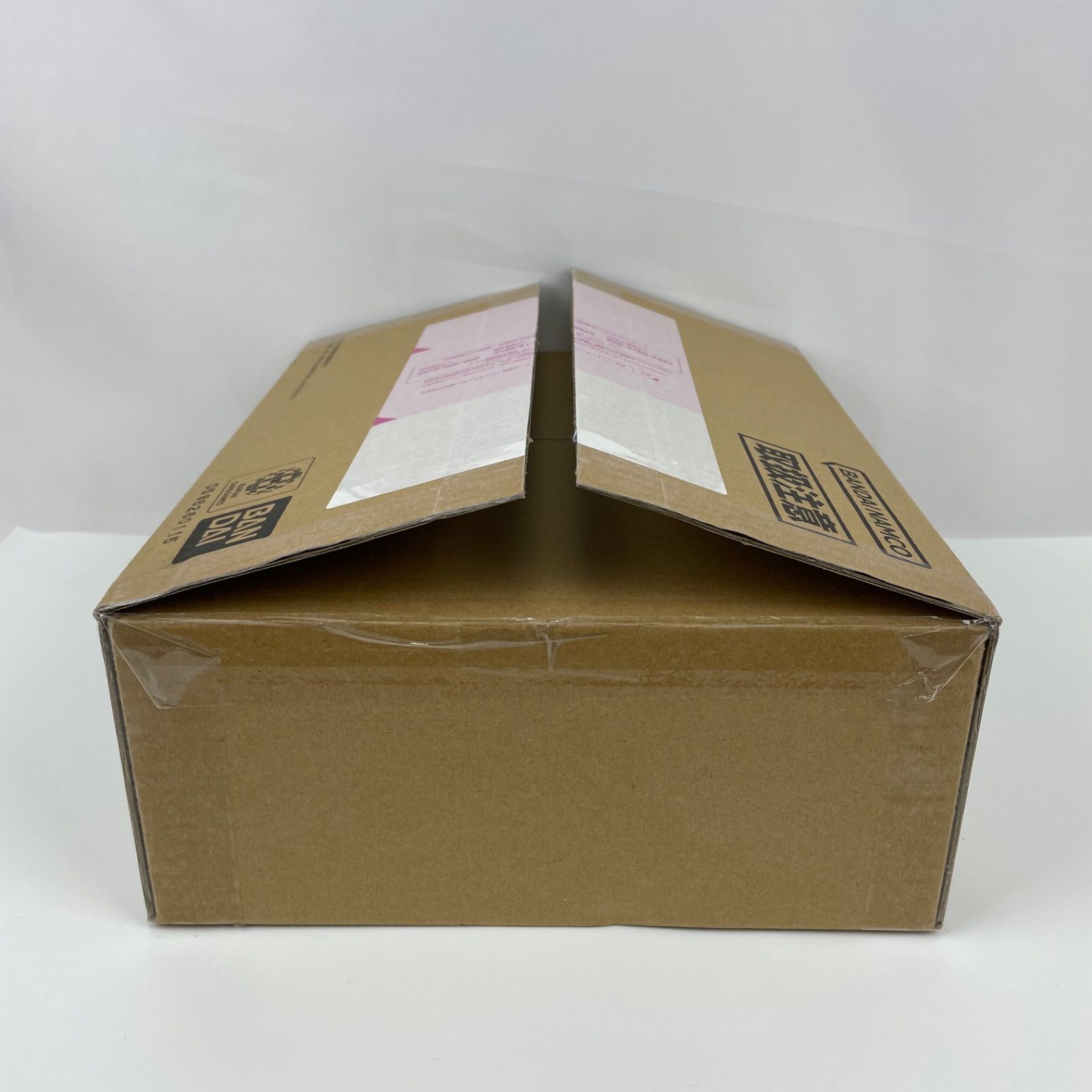 輸送箱のみ開封済