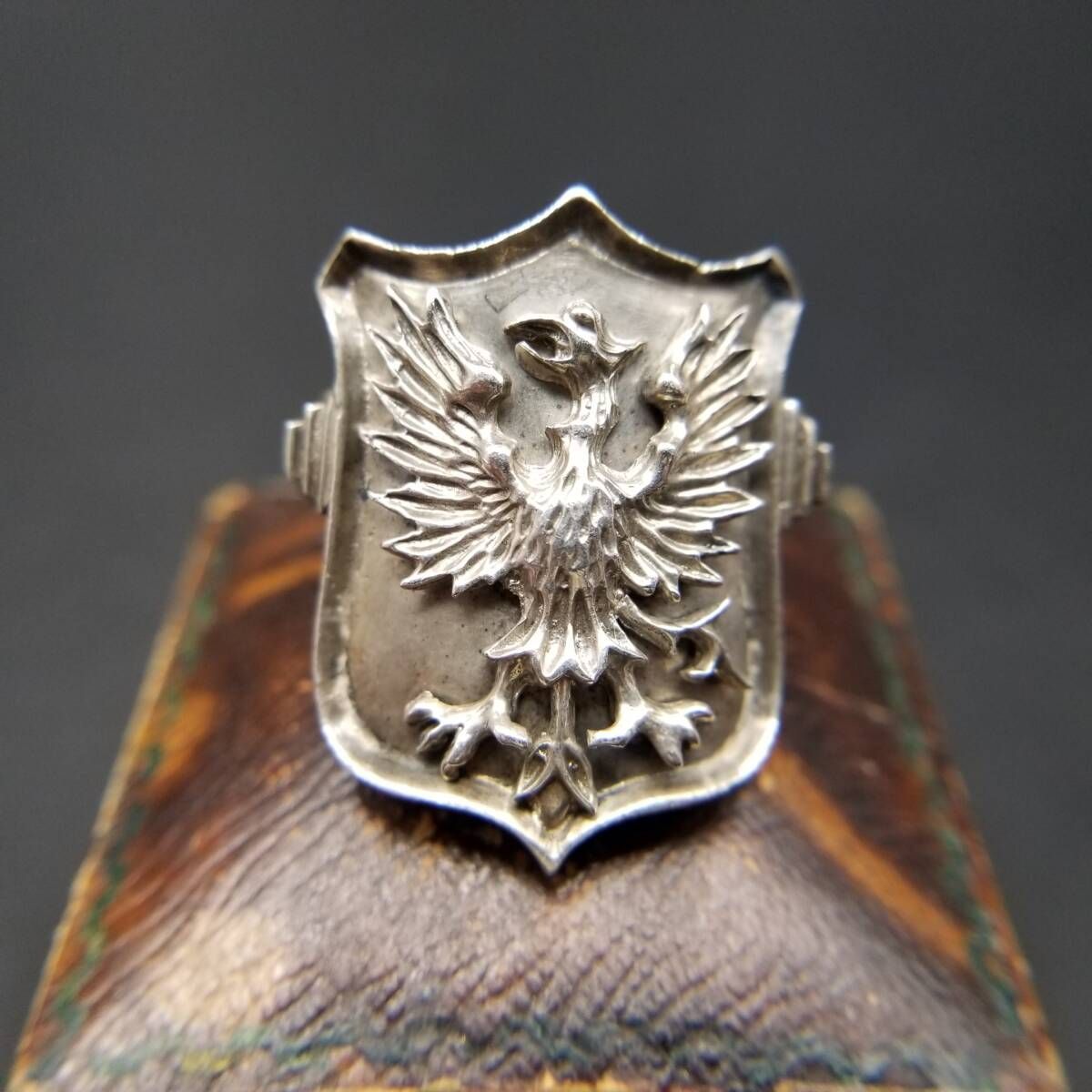 ADHC 羽を広げる鳳凰 925 シルバー ヴィンテージ シールド リング 銀 指輪 重厚感 盾 メンズ モチーフジュエリー Y 25-Q