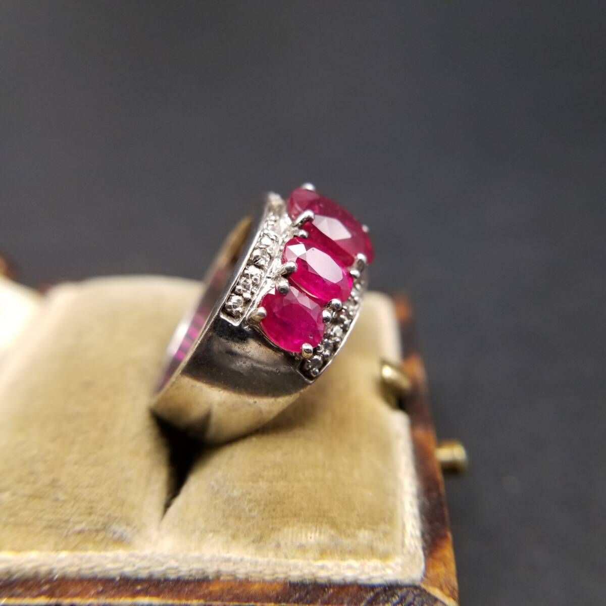 ヴィンテージリング　SILVER　トパーズ　ルビー　メレダイヤ ルビー オーバル ファセット 5石 925 シルバー ヴィンテージ リング 銀