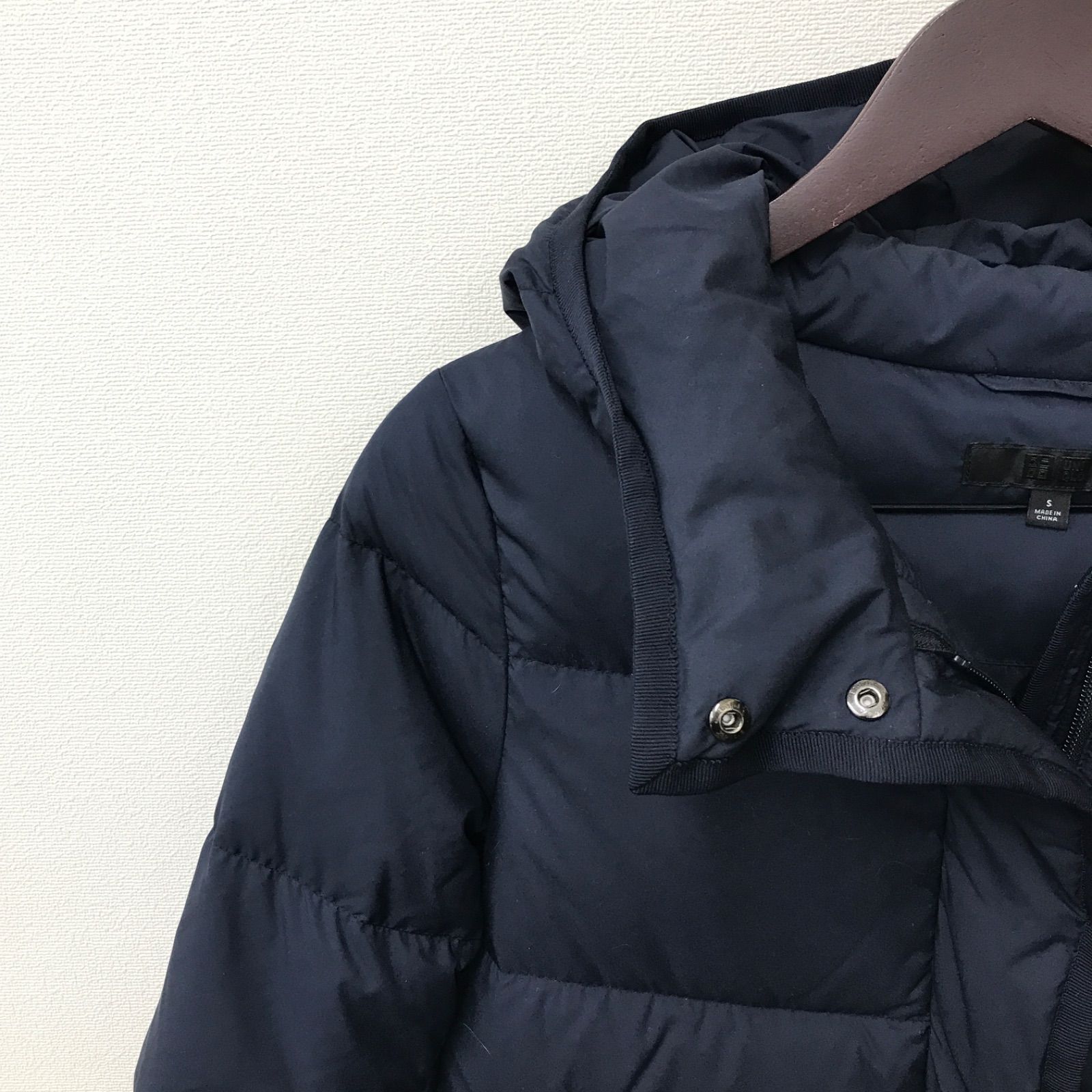 M12057 UNIQLO ユニクロ パウダーソフト ダウンジャケット フード付 S 