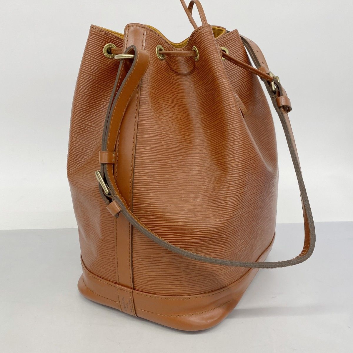 ルイ・ヴィトン エピ ノエ ルイヴィトン ショルダーバッグ エピ ノエ 通販