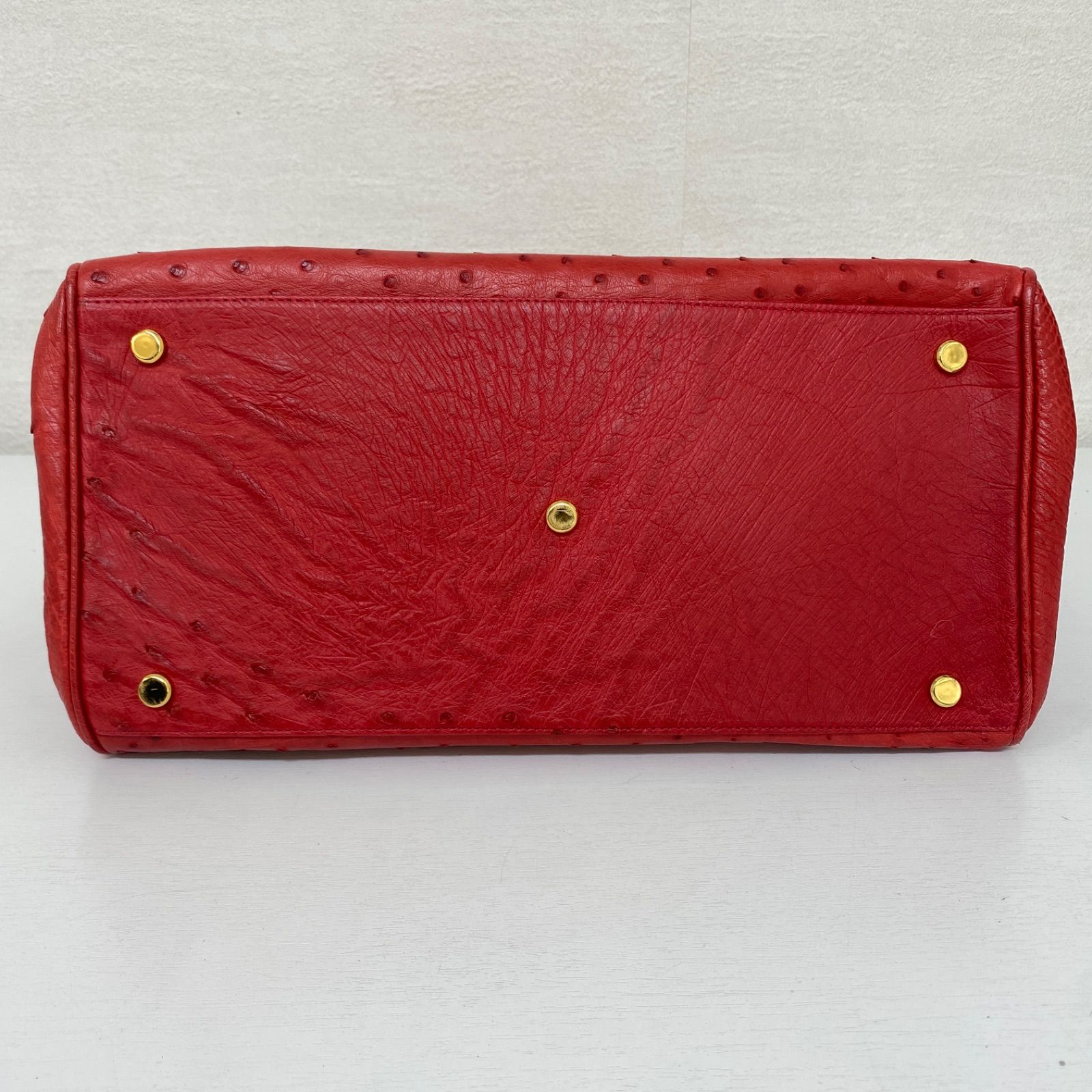 やかんひこう 美品 日本最高級JRA オーストリッチ ハンドバッグ カデナ ✨JRA公認✨オーストリッチ ハンドバッグ レッドカデナ 鍵付き - メルカリ