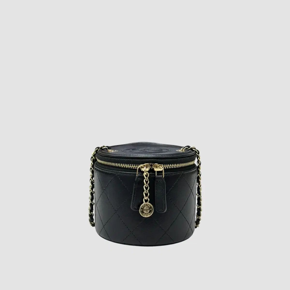 シャネル ヴァニティ スモール ラウンド ケース ラムスキン ブラック ゴールド金具 AP 2193 31番台