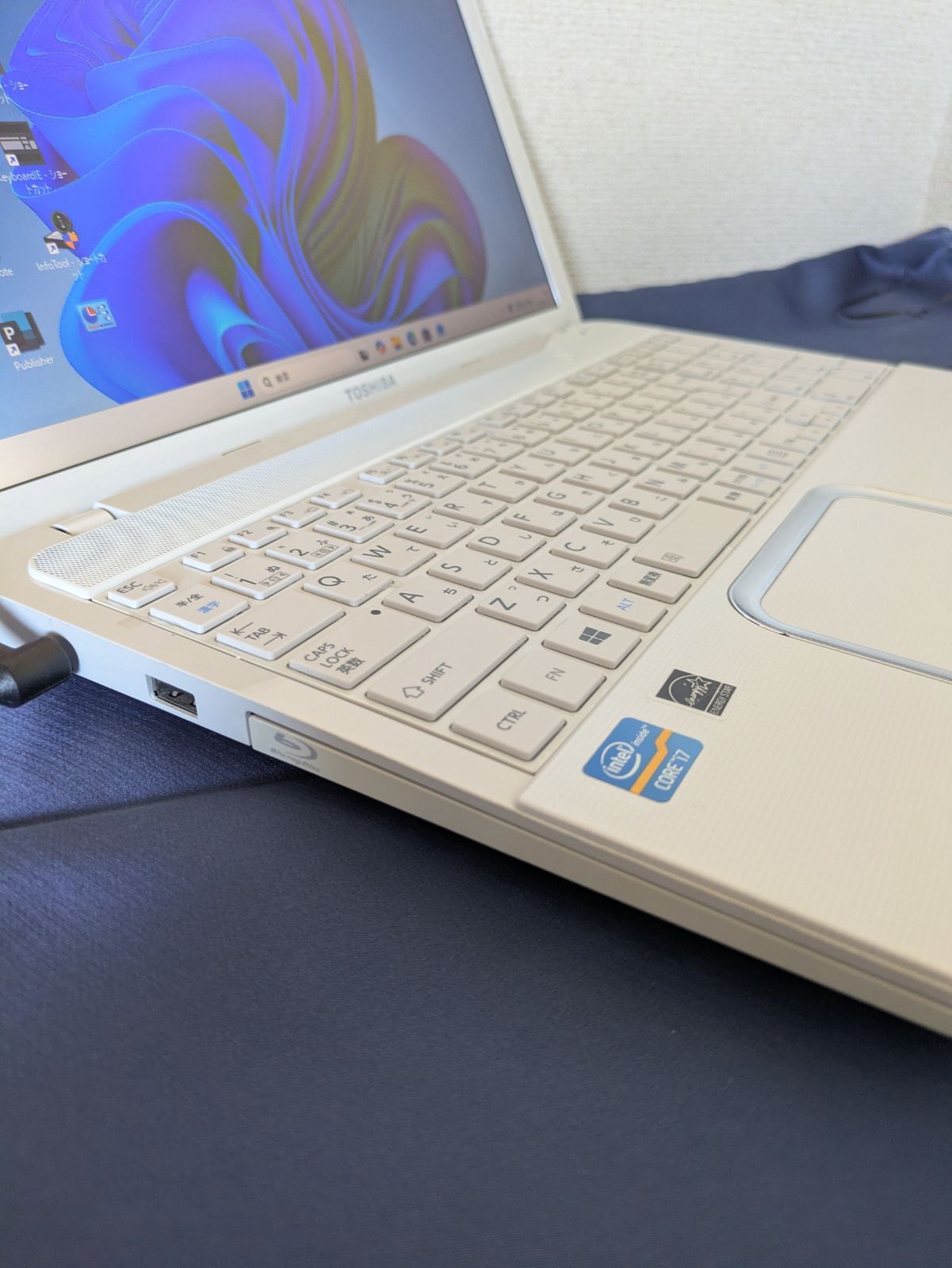 爆速ノートパソコン T 552 Core i 7 Blu-ray Office 2021 Windows 11