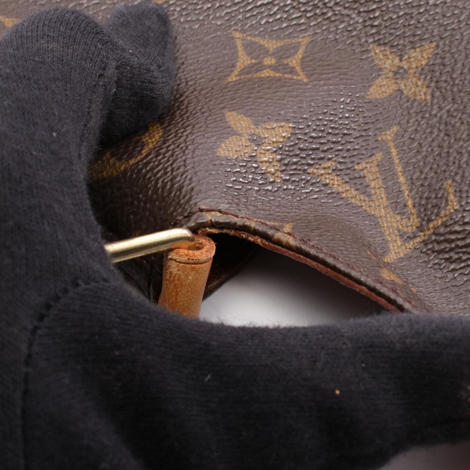 ルイ・ヴィトン LOUIS VUITTON ショルダーバッグ ミュゼットタンゴ