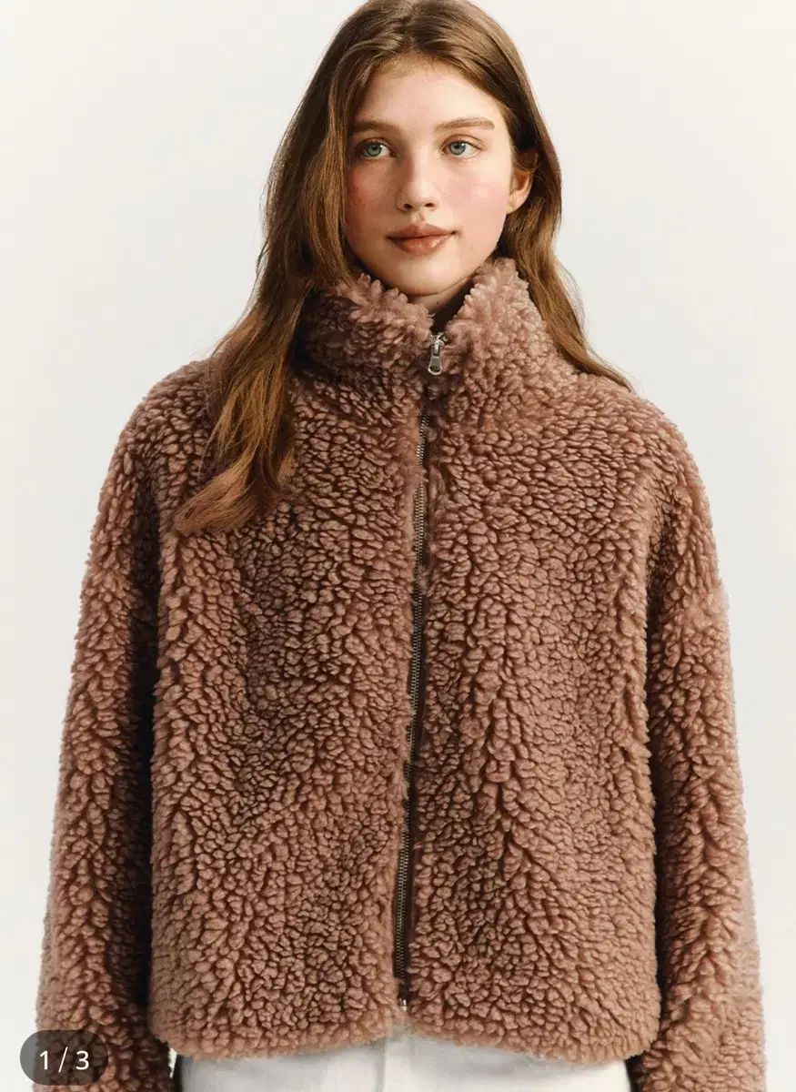 マリ クレール ボア ハイネック ジップアップ スポーツブラ ブラウン