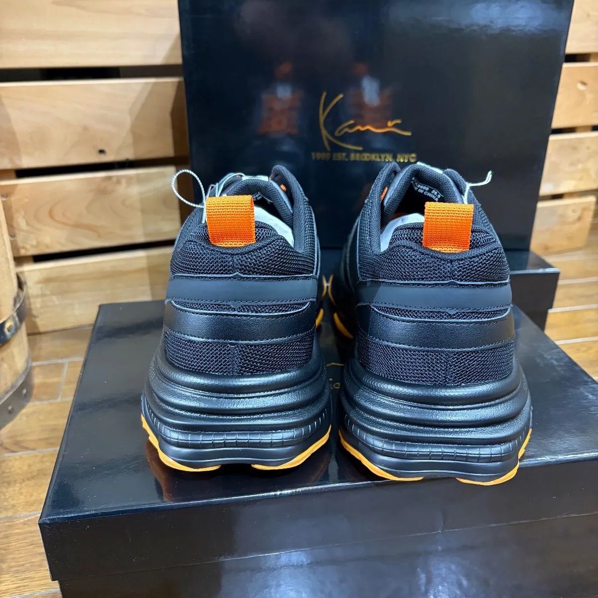  残り2点 karlkani カールカナイ⚫︎靴 スニーカー ブラック 26.5 27 27.5 スニーカー 靴