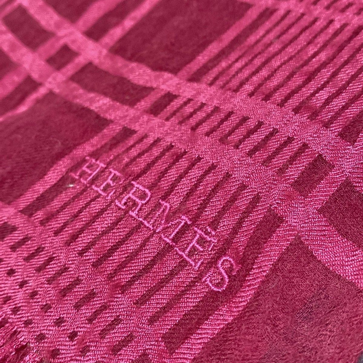 ピンクボルドー