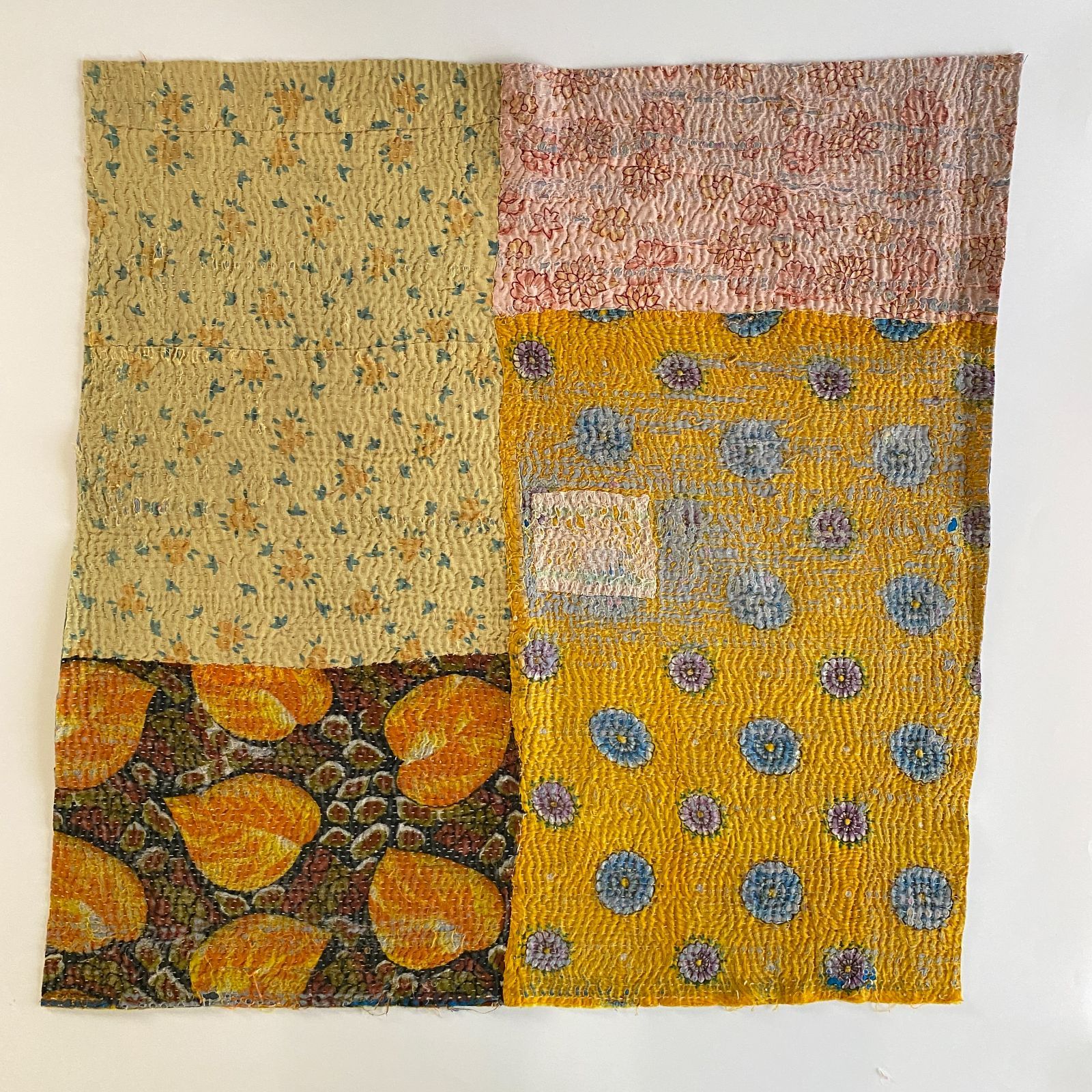 3558 ラリーキルト カンタキルト オールドファブリック ハギレ インド