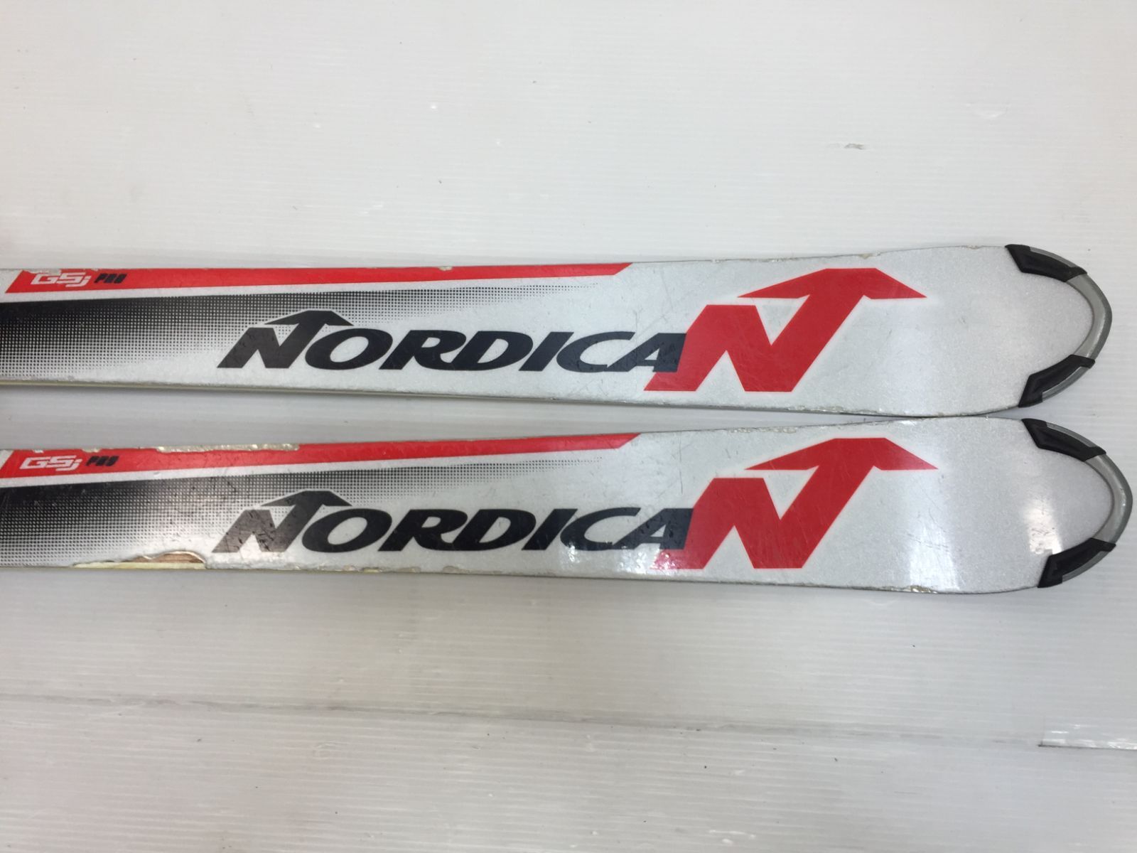 ◆ スキー NORDICA DOBERMANN PRO GSj 153 スキー板 ◇メンテ済◇ スキー NORDICA DOBERMANN PRO GSj 153 cm + MARKER