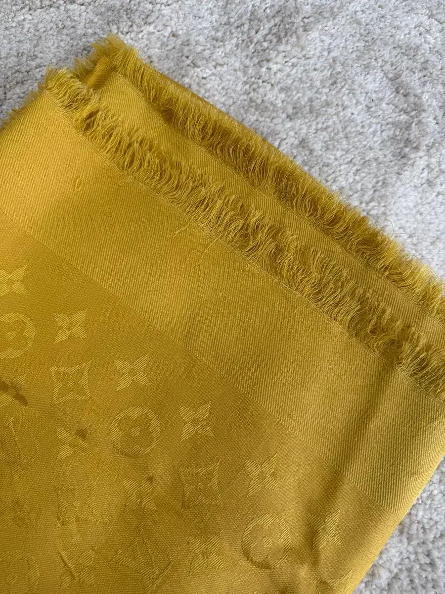 ルイヴィトン ショール マフラー 黄色