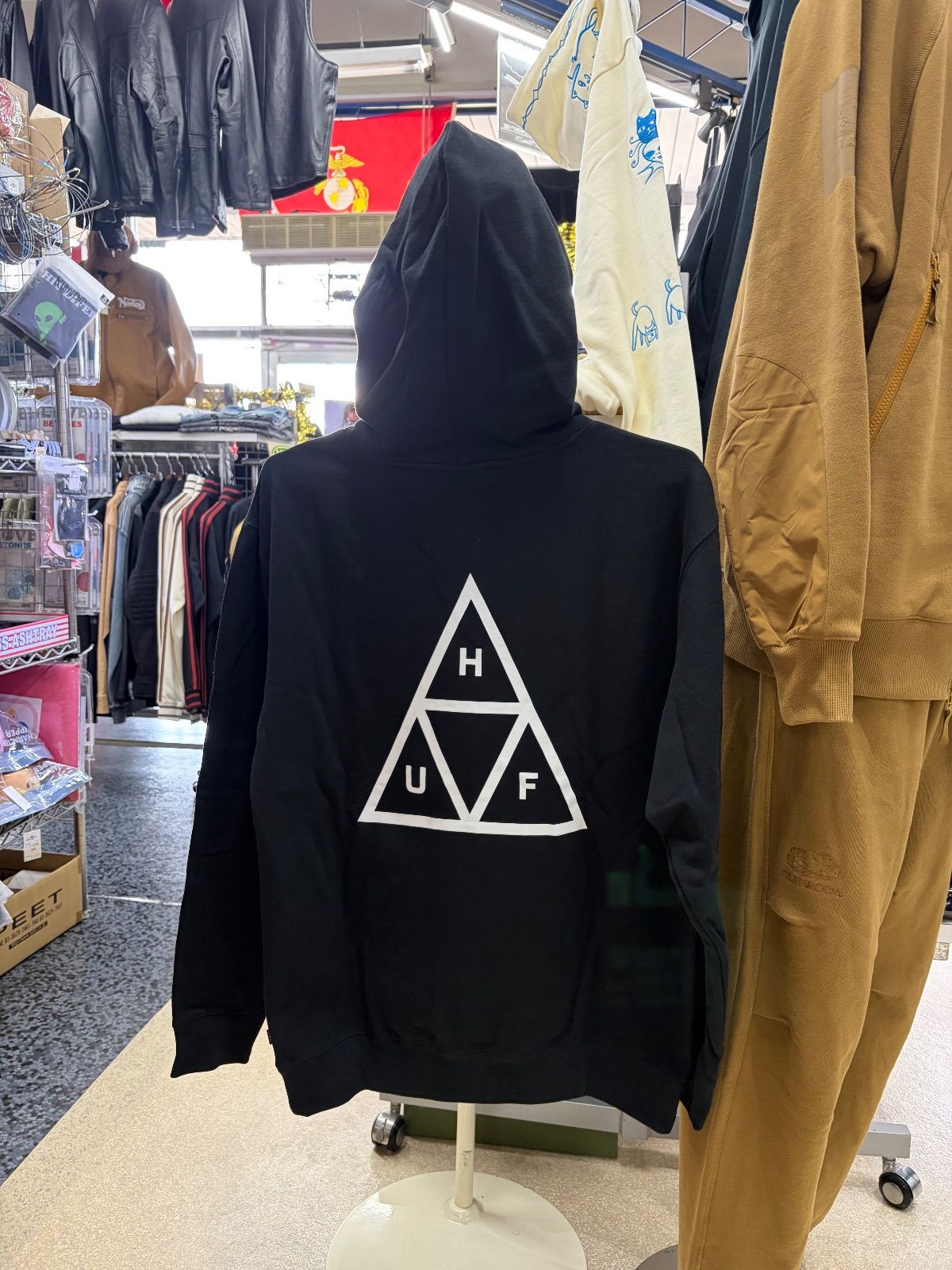 残り2点 HUF ハフ⚫︎長袖 裏起毛 パーカー ブラック トライアングルロゴ