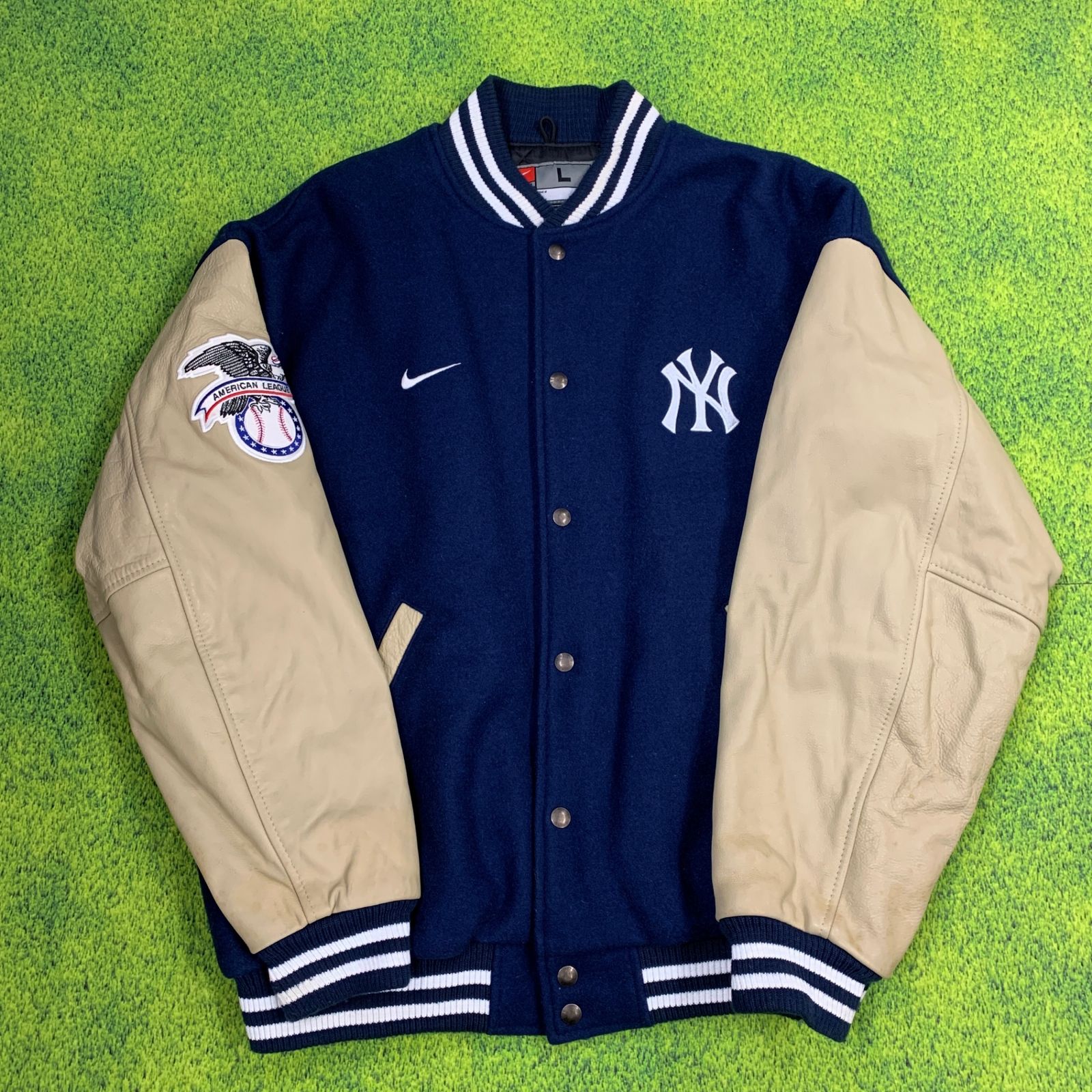 ナイキ NIKE ニューヨークヤンキース NEW YORK YANKEES コラボ 本革