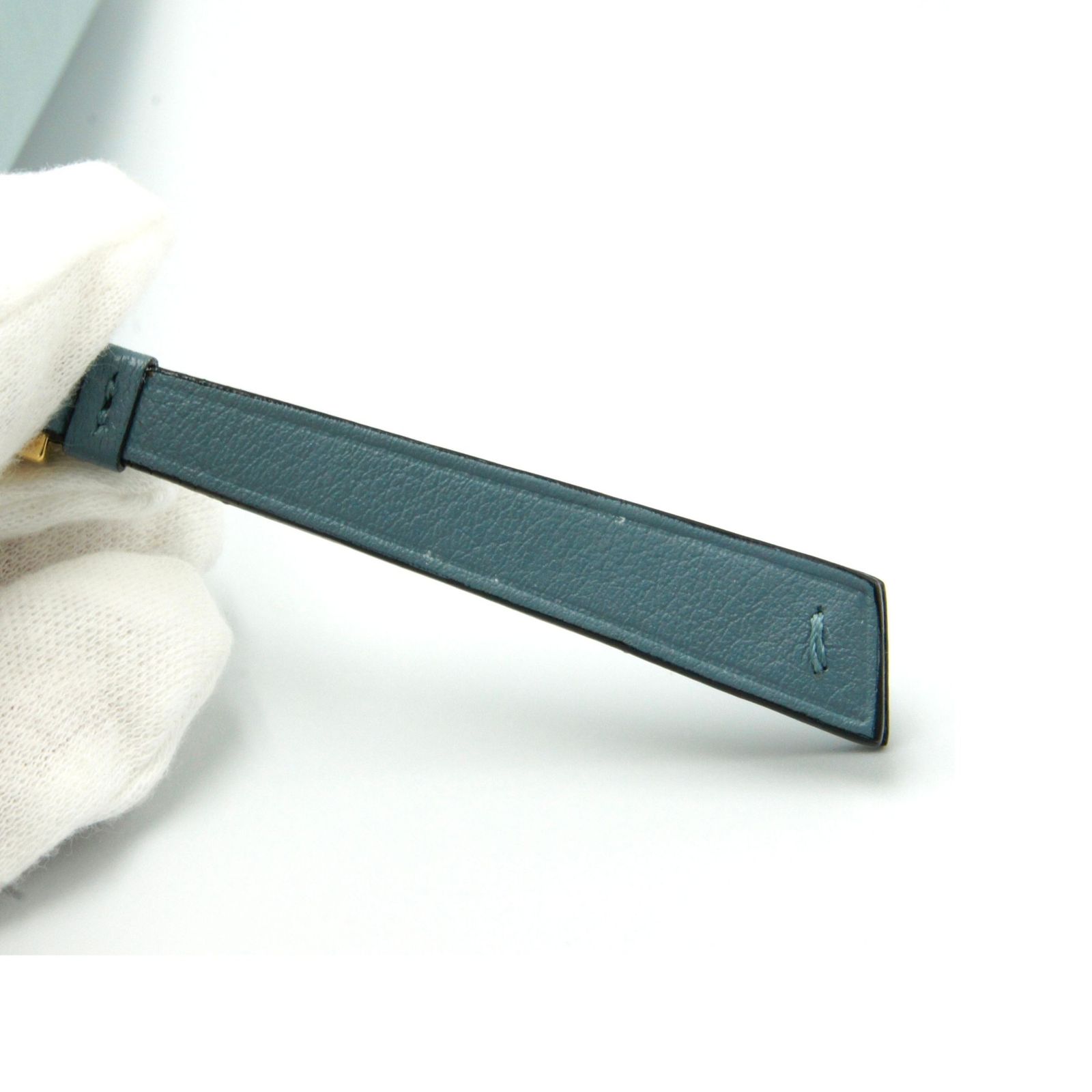 ラウンドファスナー長財布