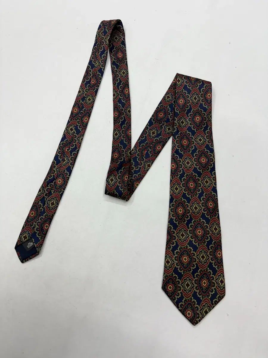 YVES SAINT LAURENT イヴ サンローラン パータン シルク ネック タイ