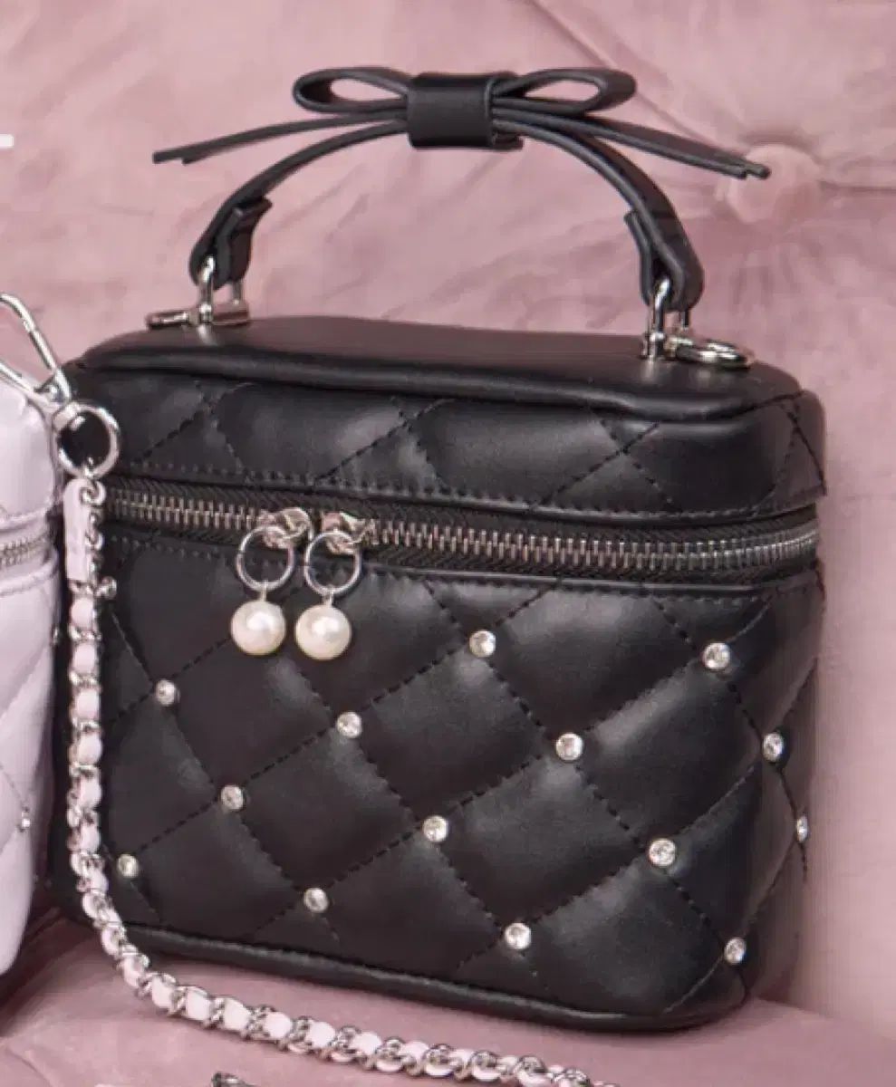 バニーリース バニーTバッグ ブラック | バッグ ノーゲンキー NOEMIE