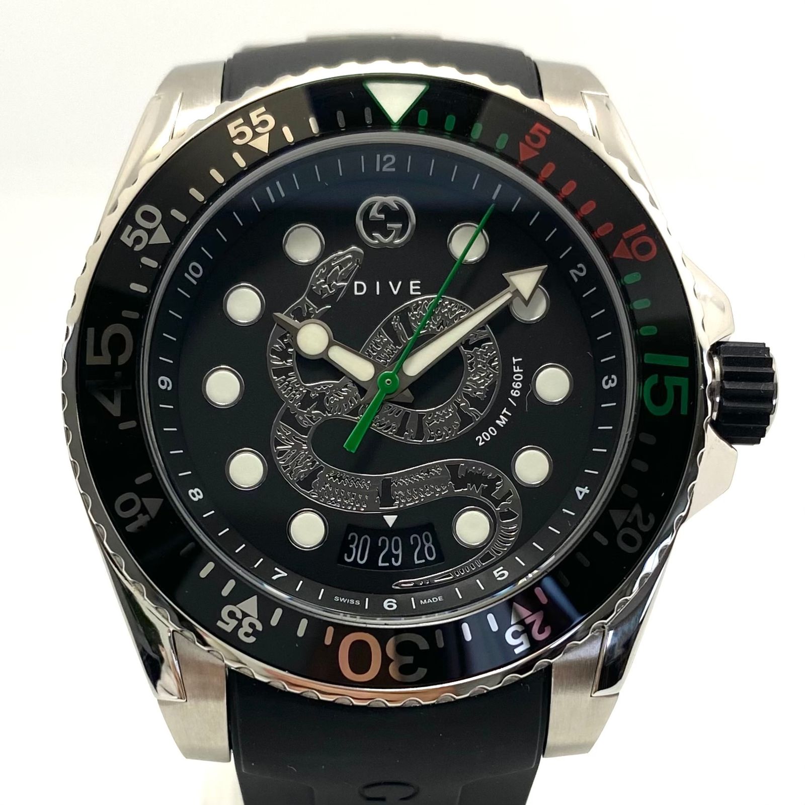 ほぼ未使用】腕時計 メンズ グッチ GUCCI ダイブ DIVE YA136217 136.2 