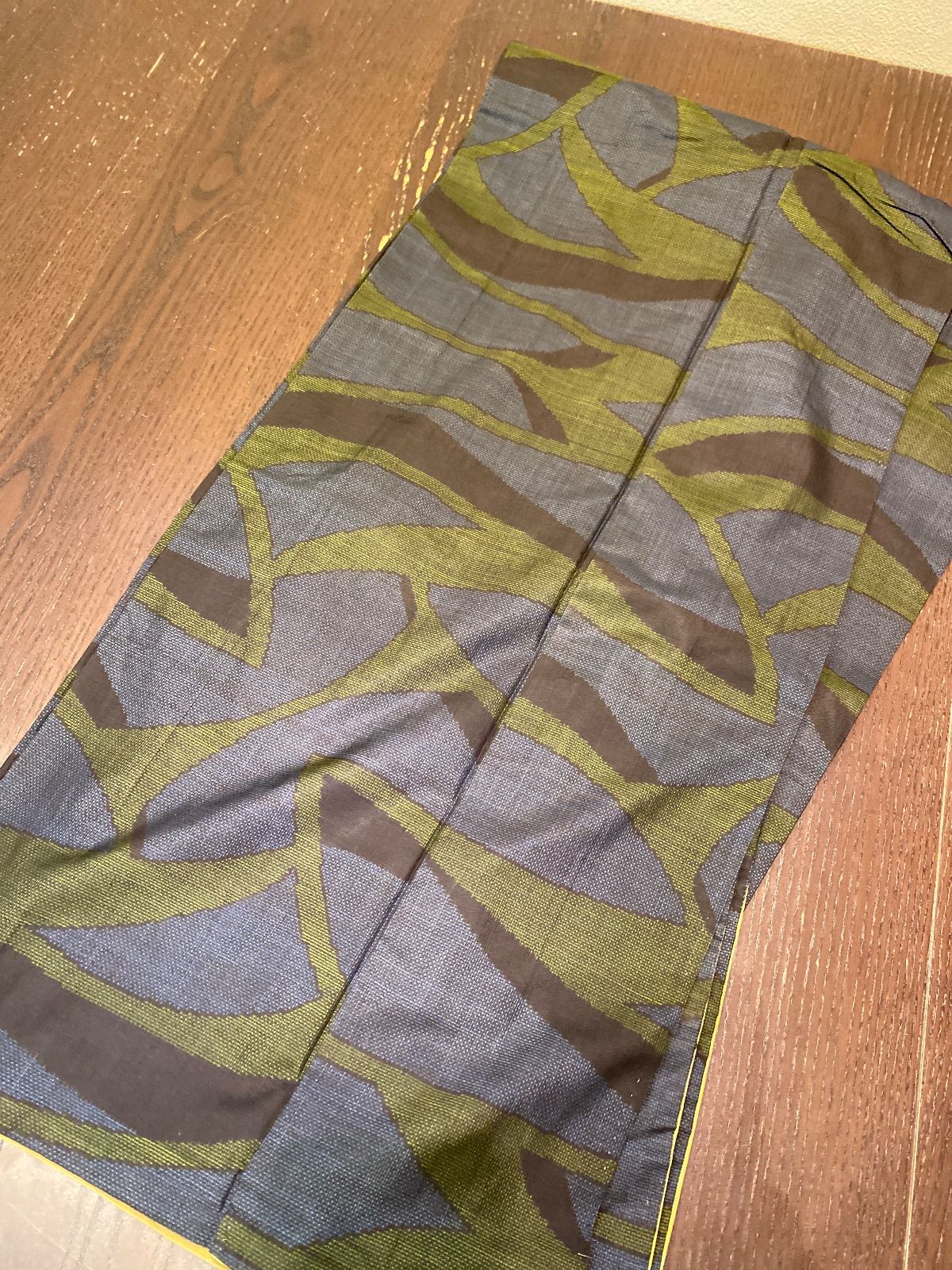 まとめ売り】正絹大島紬7枚 リメイク素材 ハンドメイド向け - メルカリ