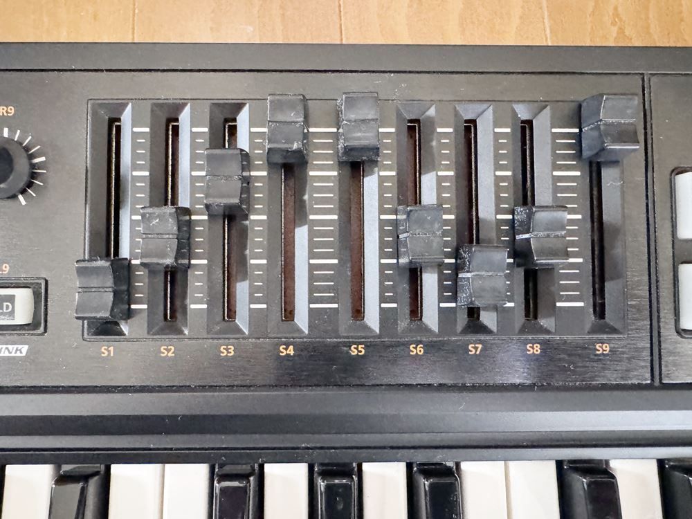 HY】【美品】Roland ローランド A-800PRO 61鍵 MIDIキーボード