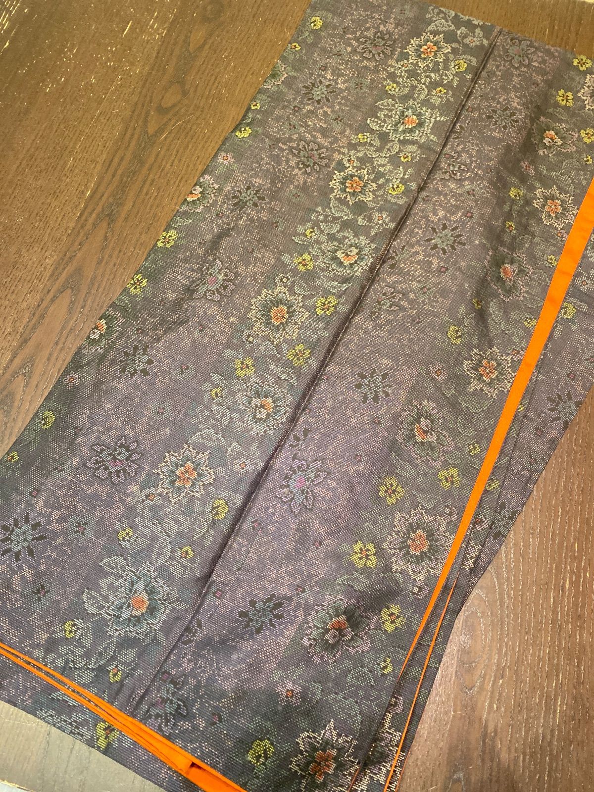 まとめ売り】正絹大島紬7枚 リメイク素材 ハンドメイド向け - メルカリ