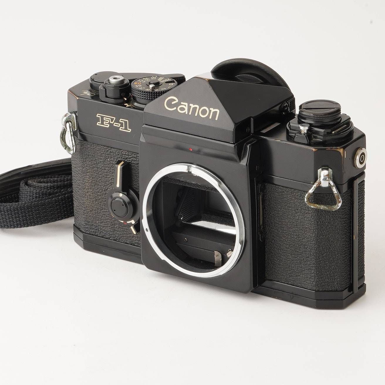 動作品 Canon F-1 前期 フィルムカメラ 動作品 Canon F-1 前期 フィルムカメラ F-1 - キヤノンカメラミュージアム